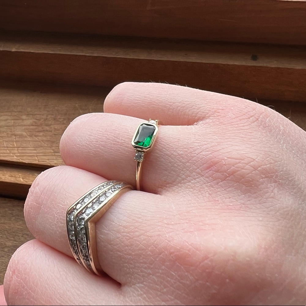 Solid 14k (585) Emerald and Diamond Ring